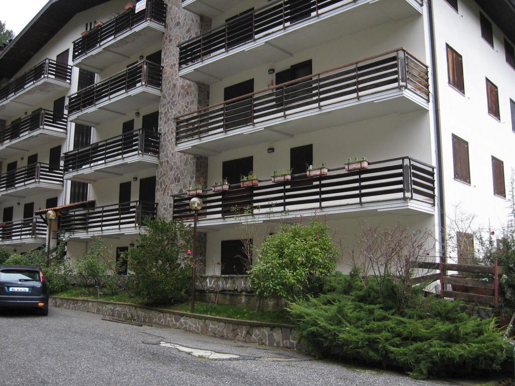 Le Tre Rose Montagna Camigliatello Silano Exterior foto